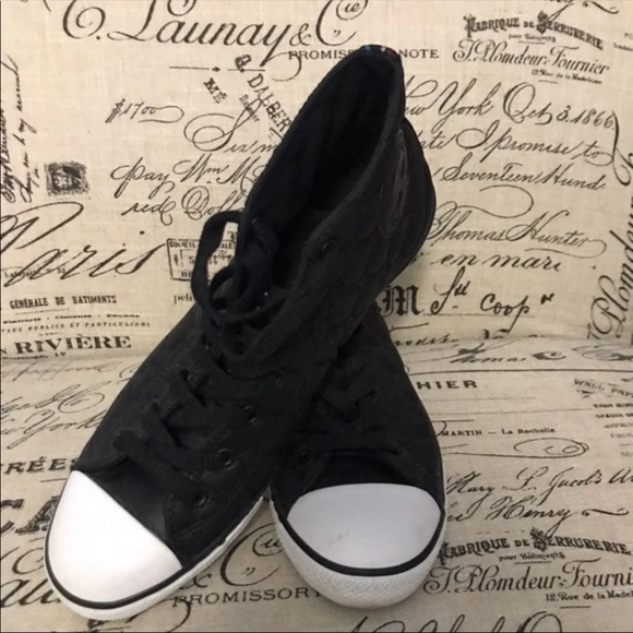 Converse - Picture 4 of 5